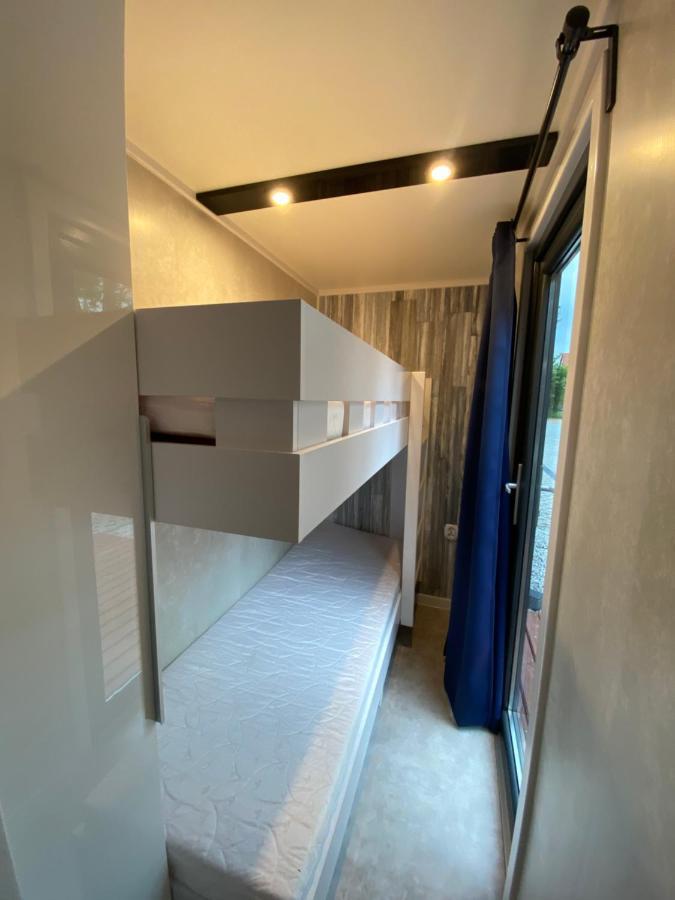 Domy Nad Morzem - Chata Pirata- Tiny House Dziwnów Exteriör bild