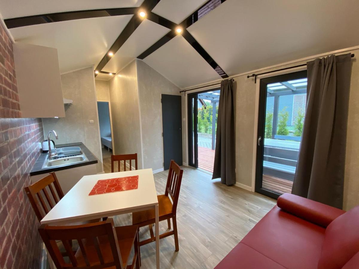 Domy Nad Morzem - Chata Pirata- Tiny House Dziwnów Exteriör bild